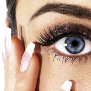 Teinture des cils et sourcils