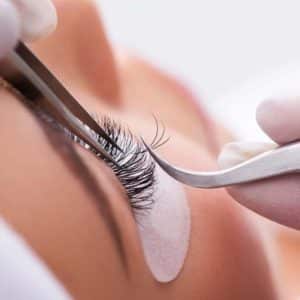 Extension de cils - Retouche