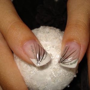Pose de faux ongles